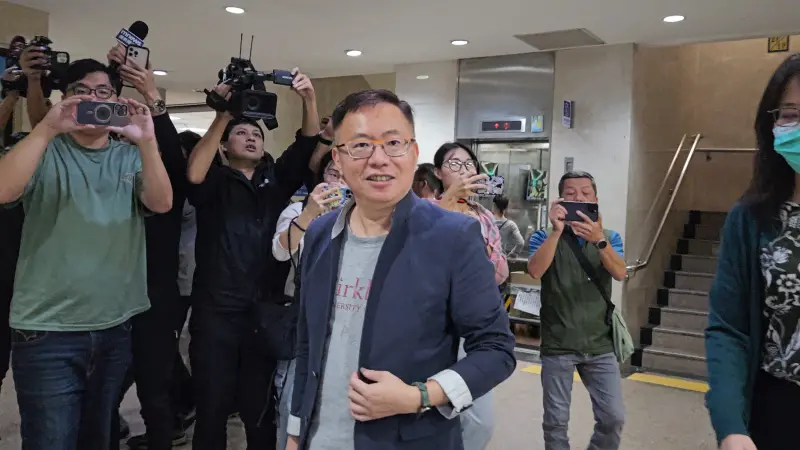 ▲菱傳媒董事長施威全發文指稱，只因為批評檢察官搞錯京華城案就遭到傳喚。（圖／記者劉松霖攝，2024.11.12）