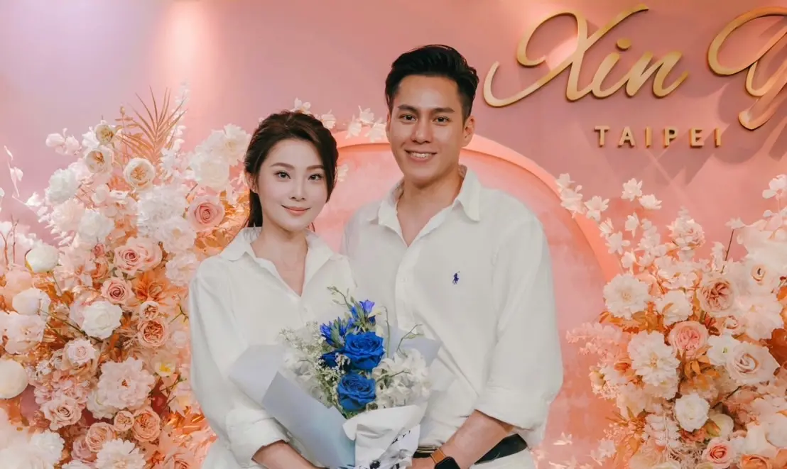 ▲八點檔女神華千涵（左）去年就登記結婚，如今才公開婚訊，讓粉絲超驚喜，她也加碼爆料因為曾經夢到在拍戲，不小心把老公被子整個捲走，自此夫妻倆要「分被蓋」。（圖／三立提供）