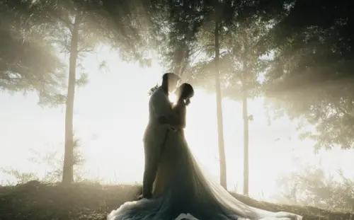 ▲卓君澤與威廉透過朋友牽線認識，在穩定交往多年後結婚，且在蘇澳舉行浪漫婚宴。