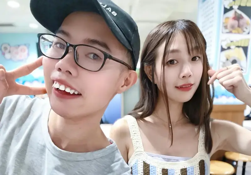 ▲鄧佳華（左）入獄後被女友簡簡（右）單方面宣布分手，而在入獄2個月後，友人曝光他手寫信，只見鄧佳華切割簡簡後，狂向新對象米拉告白，還深情表示：一生只愛妳。（圖／鄧佳華IG@dengjiahua0604）