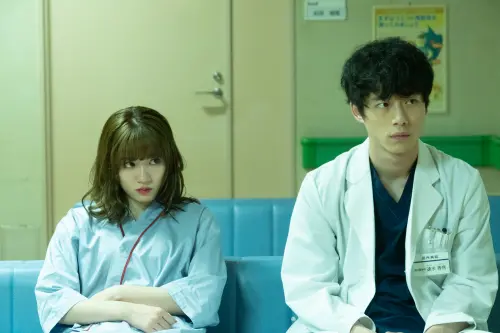 坂口健太郎為永野芽郁悔婚！代言PRADA感情升溫　劈腿化妝師正宮
