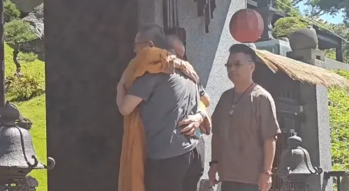 桃園祭拜父親牌位淚崩　本藏法師：柯文哲1年後性格更內斂
