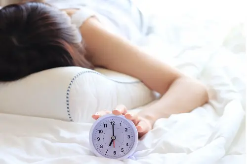 連假太多作息被打亂！醫師：1狀況大腦「未老先衰」程度多出2倍
