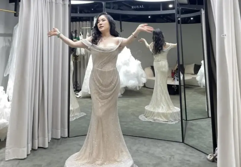 ▲75歲資深藝人李亞萍（如圖）身穿禮服的照片曝光，讓媳婦柔柔忍不住放照片和影片到社群網站，大讚婆婆的美。（圖／翻攝自Threads @rou860209）