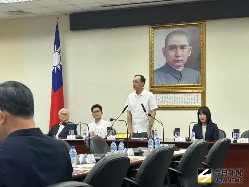 藍白財劃法出包！朱立倫認了「公式的確有一點瑕疵」　再拋這解方
