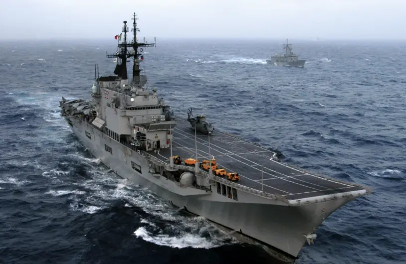 ▲印尼海軍正積極與義大利洽談收購退役航空母艦「加里波底號」事宜，有望成為東南亞首個擁有航母的國家。（圖／翻攝自X）