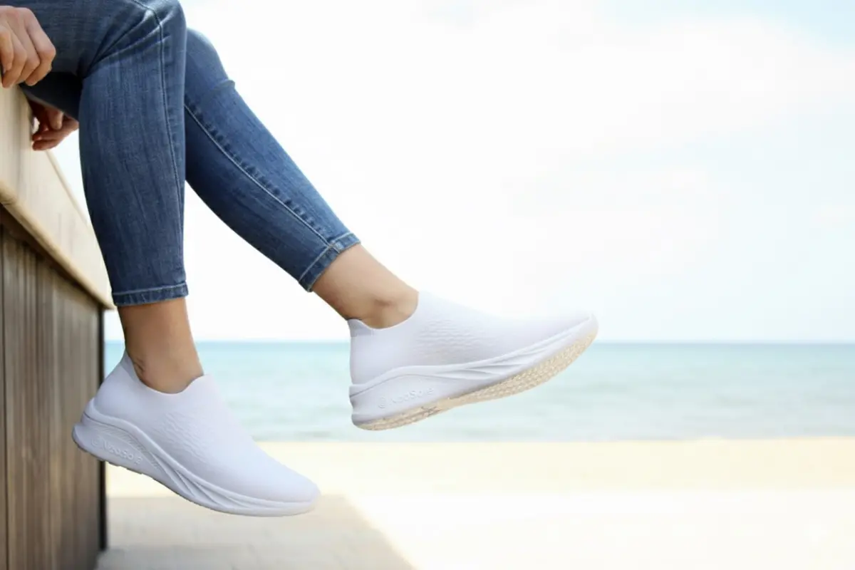 ▲2025年起鞋業已經真正進入循環經濟時代，圖為阿瘦「全循環」鞋。（圖／NOWnews攝）