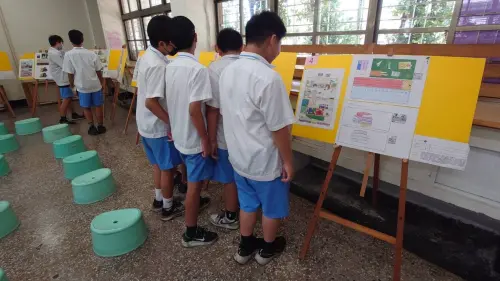 ▲作品開放全校學生進行投票。（圖／光華國中提供）