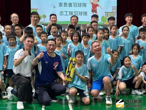 羽球價格狂漲 運彩公會豪捐5千顆喊話李洋專案補助
