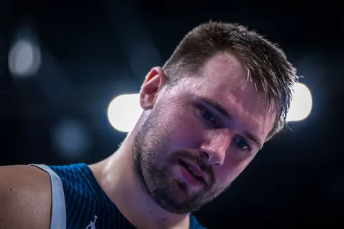 歐錦賽／唐西奇對裁判「數錢」！老毛病又犯了　美媒：他應被驅逐
