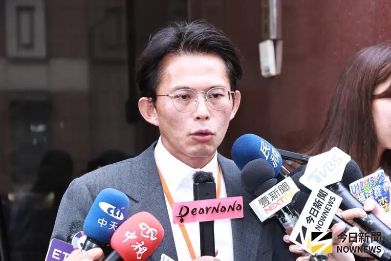 ▲前立委沈富雄認為，民眾黨主席黃國昌絕對不敢跟柯文哲鬥。（圖／記者吳翊緁攝）