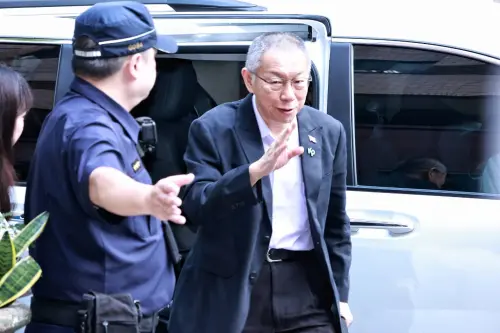 柯文哲案是冤獄？林濁水驚去年民調「1大反轉」：信心崩潰了
