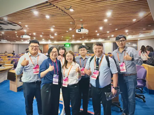 ▲葳格團隊與新任數發部政務次長暨台灣人工智慧學校前秘書長侯宜秀合影。.（圖／葳格提供）(485.09 kb)