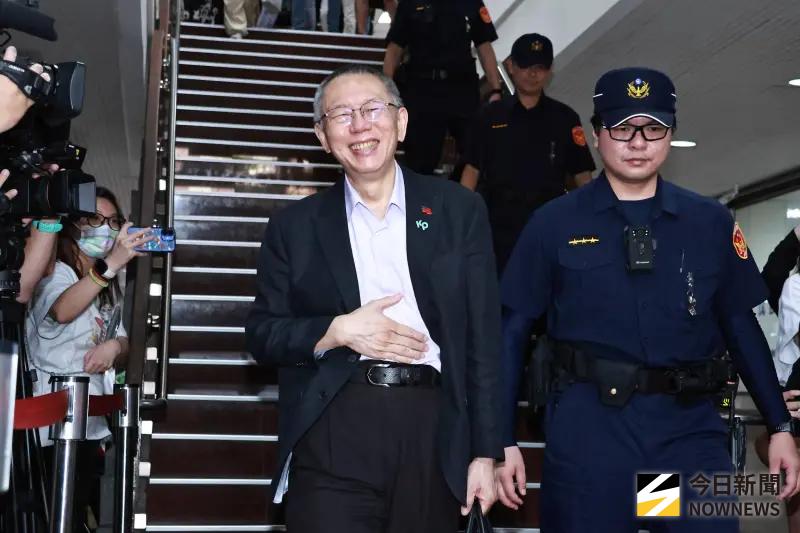 ▲民眾黨前主席柯文哲涉貪遭羈押超過1年，8日獲交保，北檢9日傍晚決定抗告，高院預計15日裁定。（圖／記者吳翊緁攝）