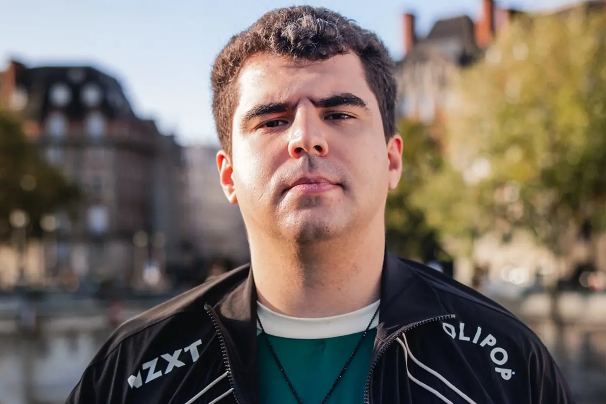 ▲《英雄聯盟》比利時裔巴西籍職業選手Gabriël「Bwipo」Rau近日因直播時針對「女性選手在月經期間是否適合參賽」的言論，引發巨大爭議。（圖／翻攝自Bwipo X）