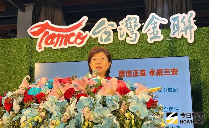 ▲台灣金聯公司董事長宮文萍今（11）日透露，明（115）年3月中旬將再推出100戶平價宅，但申購條件將有變動，配合政策，擬規劃讓「婚育家庭」優先抽籤。（圖／記者顏真真攝）