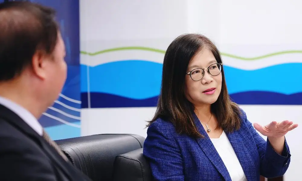 ▲海洋委員會主委管碧玲被爆料，台海緊張之際，還與大票海巡官員31日中午跑到高雄「晶綺盛宴」孔雀紅寶廳大啖美食。(圖／海洋委員會提供)