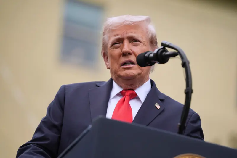 ▲美國總統川普（Donald Trump）11日表示，將追授被槍殺的保守派政治評論員柯克（Charlie Kirk）美國自由勳章（Presidential Medal of Freedom）。（圖／美聯社／達志影像）