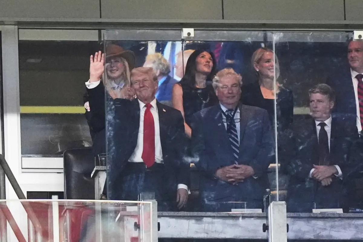 ▲美國總統川普當地時間11日晚上球往紐約，觀看洋基與底特律老虎的比賽，維安再升級。（圖／美聯社／達志影像）