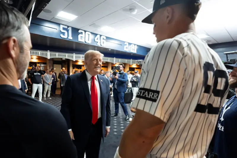 ▲洋基重砲「法官」賈吉（Aaron Judge）今在對戰老虎之戰連兩打席開轟，單季累積46轟，賽前美國總統川普特地到休息室為「條紋軍」加油打氣。（圖／路透／達志影像）