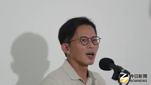 影／撞臉「世界第一帥」BTS金泰亨？黃國昌喊：差太遠了！
