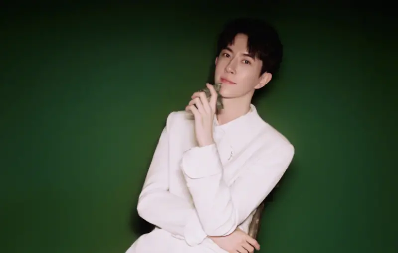 ▲社群上有網友瘋傳于朦朧（如圖）被列入本屆金馬獎追思影人名單的消息，他的粉絲為此相當感動，但金馬執委會澄清，網路流傳的名單版本非官方公開資訊。（圖／微博@于朦朧工作室）