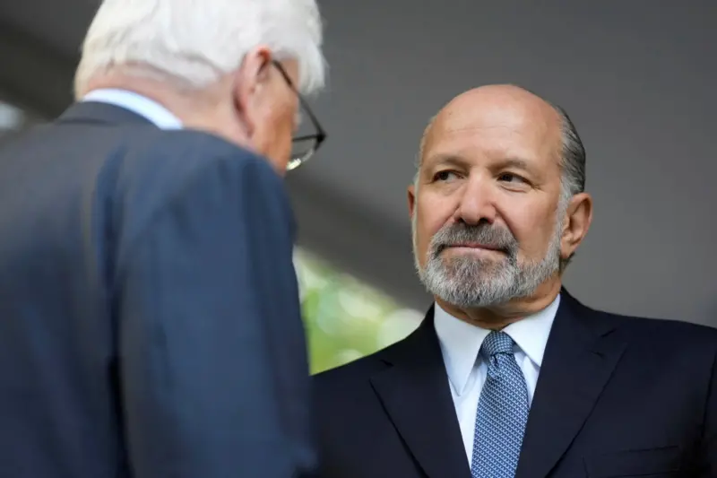 ▲美國商務部部長盧特尼克，再次針對美韓關稅貿易協議簽署、現代汽車合資工廠遭突襲並逮捕移工等事件，向韓國施壓。（圖／美聯社／達志影像）