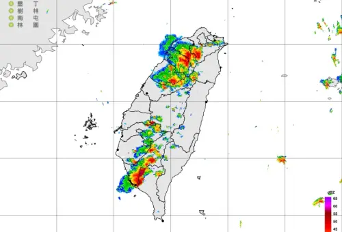 ▲高雄市、屏東縣要注意，請慎防劇烈降雨、雷擊、冰雹。（圖／中央氣象署cwa.gov.tw）