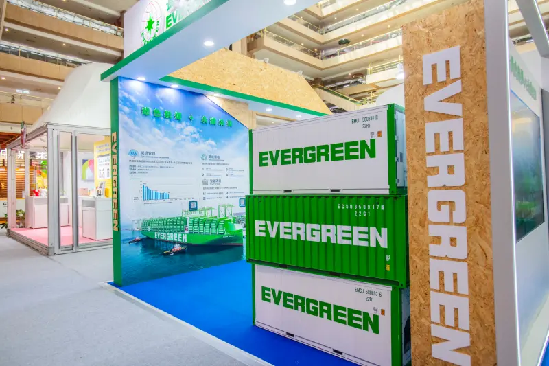 ▲長榮海運以「綠色航運 永續未來」為主題，特別參加由台灣永續能源研究基金會於台北世貿一館舉辦的「2025 亞太永續博覽會」。（圖／長榮海運提供）