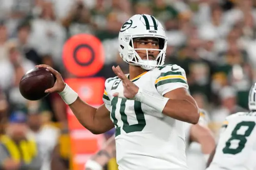 NFL／洛夫傳2達陣！包裝工27：18指揮官　開季2連勝5年來最佳開局
