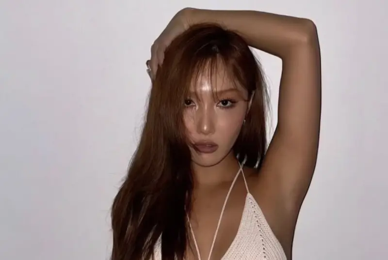 ▲MAMAMOO華莎介紹，她曾因為外型不符合大眾審美被嘲醜，靠個人魅力創造出只屬於自己的美。（圖／華莎IG＠_mariahwasa）