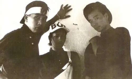 ▲具俊曄（左）失去大S後首個生日！酷龍姜元來（右）曝34年前合照：開朗相見吧。（圖／姜元來IG@clon52）