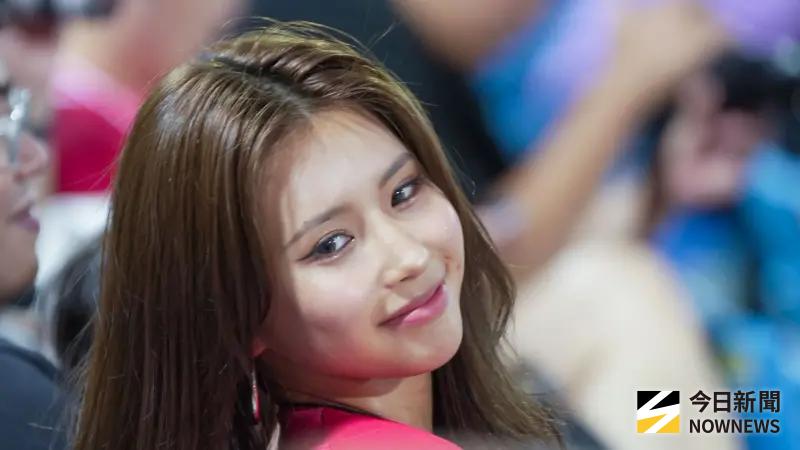 ▲全恩菲昨（12）日首度針對「不再跳啦啦隊」傳聞做出回應，強調自己仍熱愛應援舞台，隨時準備好重返球場，她同時堅持音樂夢，並感謝粉絲支持，表示因為大家的力量才有信心走下去。（圖／讀者提供）