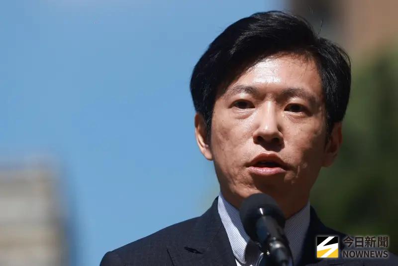 ▲對於堰塞湖溢流傅崐萁要中央負責，張惇涵表示中央部門沒有不努力，當然願意、也需要與地方合作找尋問題。（圖／記者葉政勳攝）