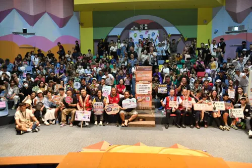 ▲300原民警察親子共聚麗寶  原民文化展現凝聚力（圖/者鄧力軍翻攝）