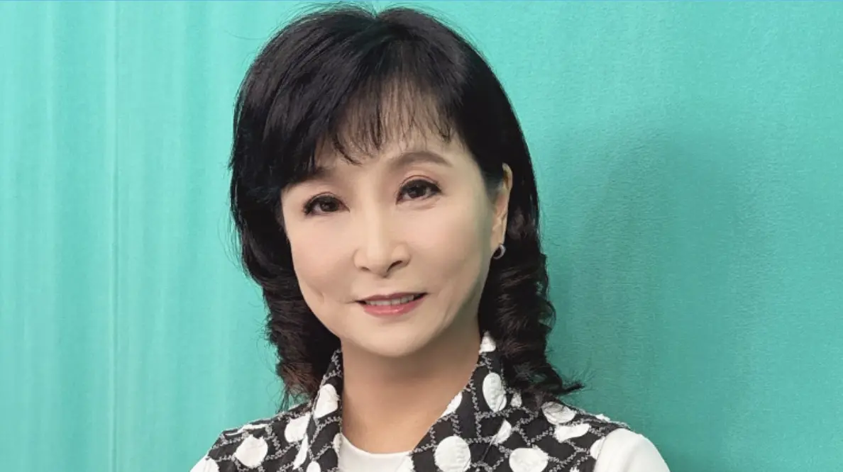 ▲62歲女星馬妞（如圖）去年12種疾病纏身，今（13）日久違露面，透露心肌炎找不到原因、肺部已纖維化，目前靠著直播賺錢償還先前的千萬債務。（圖／翻攝自馬妞臉書）