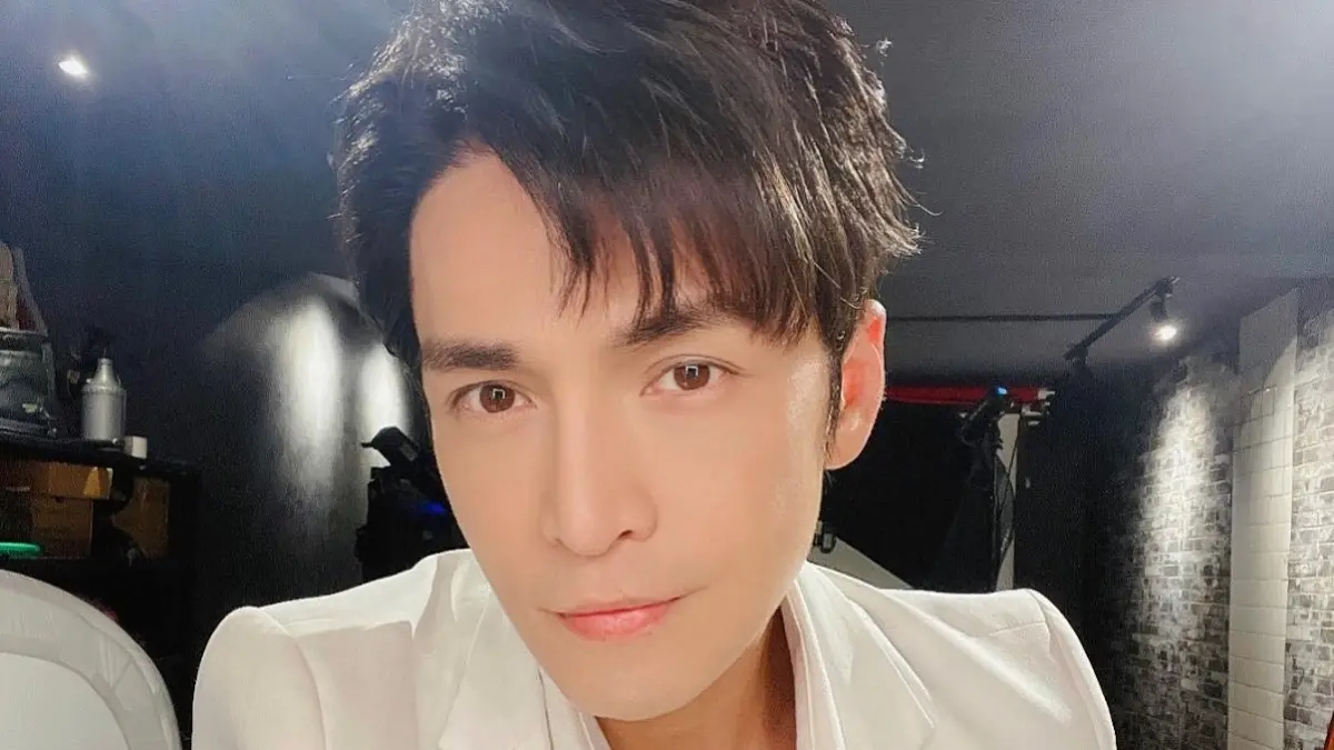 ▲K ONE曾以《紫禁之巔》爆紅，一句「要打去練舞室打」更是成為近年網路迷因，團體於2008年解散，5位成員各自發展仍受矚目：Gino（如圖）成為本土劇男神、JR戲劇主持雙棲化身暖爸、Kido持續深耕舞蹈、立揚轉型DJ、Darren則以微電影再現身，勾起粉絲滿滿回憶。（圖／翻攝自臉書Gino Tsai）