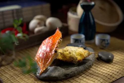 ▲連八年獲米其林三星「頤宮」中餐廳 ，宣告推出秋蟹盛宴，共計有7道菜色。（圖／君品酒店提供）