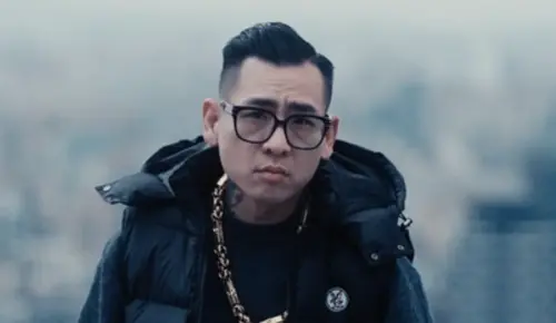 蹦闆妻送超稀有「倒V」愛馬仕柏金包！他曝天價：可以賣到600萬
