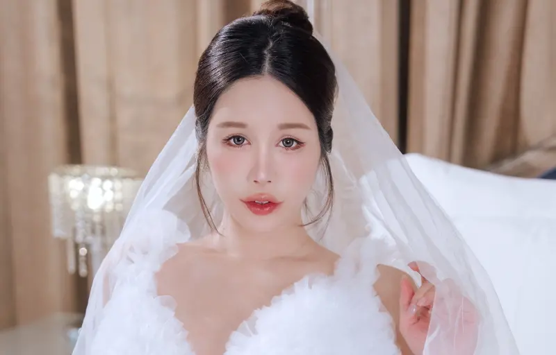 ▲辛尤里在昨（13）日產前2周突宣布離婚，斬斷3個月短命婚。回顧她日前無預警宣布喜訊，不只自爆不是第一胎，對於粉絲詢問生父身分時，也親自做出回應。（圖／辛尤里FB）