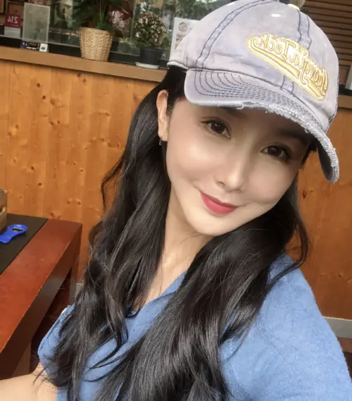 ▲孫菲菲在前夫的堅持下生下小孩，沒想到孩子出生後對方卻翻臉不認帳。（圖／孫菲菲微博）