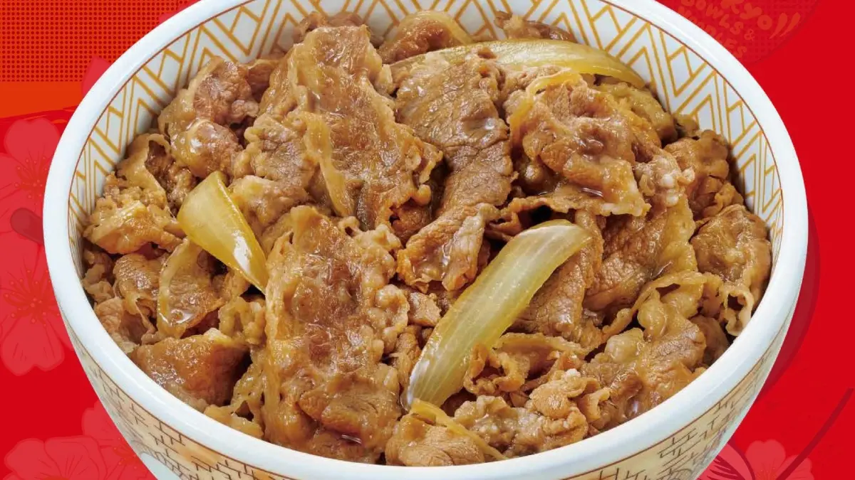 ▲SUKIYA表示，「2大牛丼買一送一」週末優惠！中碗牛丼才57元，Uber Eats外送免出門；粥大福也表示「買1送1、第二碗5折」新店開幕，雞湯粥、麵食優惠菜單搶先看。（圖／翻攝自SUKIYAすき家FB）