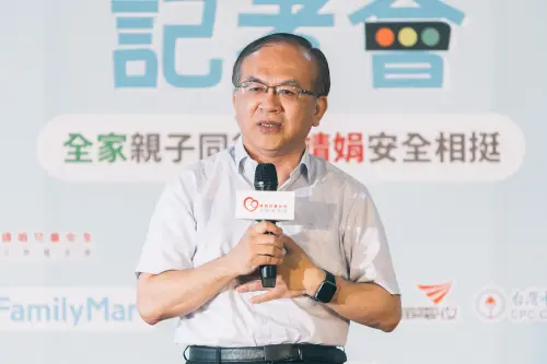 ▲交通部政務次長陳彥伯指出，兒童交通事故死亡人數已由112年的47人，下降至今年上半年的33人，「未來我們會持續努力，在少子化的環境下，每一個孩子都不能少。」