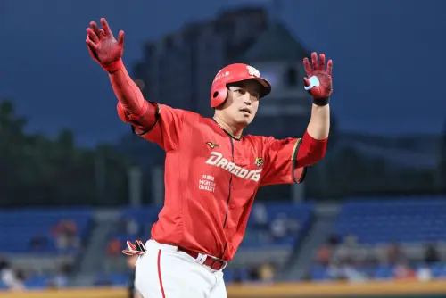 中職／鎛銳中繼4局穩定戰局、狂龍敲3轟！味全7：1退統一止4連敗
