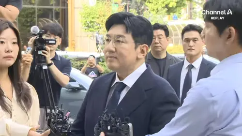 韓娛龍頭翻車！BTS老闆房時爀涉不法獲利1900億　現身警局被包圍
