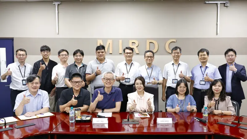 ▲金屬中心與成大資源系交流合影。（圖／金屬中心提供）