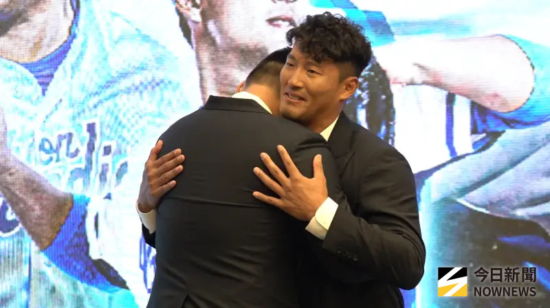 ▲林哲瑄引退記者會後接受媒體聯訪，首度回應「801事件」，他表示這已經是歷史，不會再去多想。（圖／記者陳云茹攝,2025.09.15）