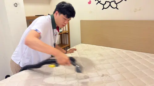 ▲詹博詠讓一張張沙發與床墊重獲新生，以房仲身份為社區永續的行動作出貢獻。（圖／信義房屋提供）