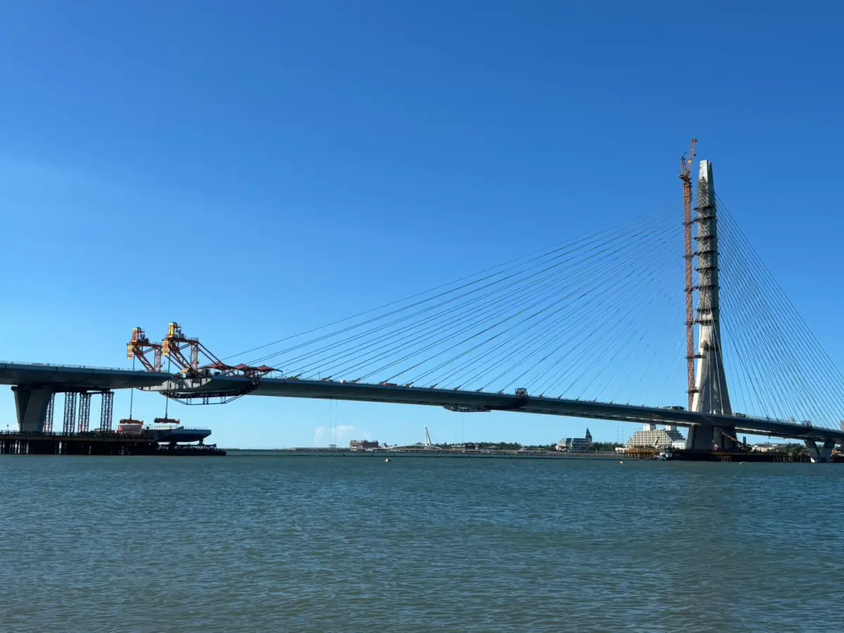 ▲淡江大橋最後的缺口。（圖／記者徐銘穗攝，2025.09.15）