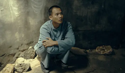 ▲《星空下的黑潮島嶼》吳念軒在劇中和王識賢有深刻對手戲，兩人戲外互動格外熱絡。（圖／Hami Video）